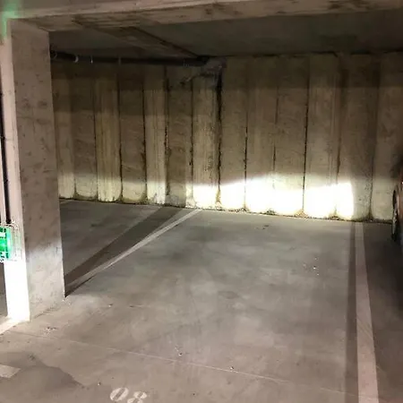 La Roseraie Toulousaine Avec Parking Prive * 툴루즈