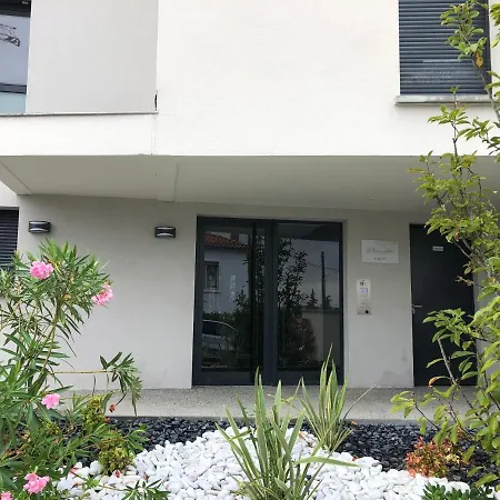 La Roseraie Toulousaine Avec Parking Privé