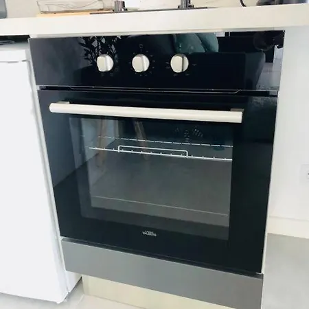 Апартаменты La Roseraie Toulousaine Avec Parking Prive Тулуза