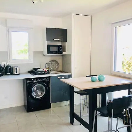 La Roseraie Toulousaine Avec Parking Prive Апартаменты